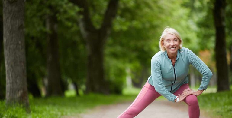 6 tips for improving and maintaining flexibility as we age