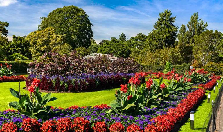 11 beautiful gardens to visit in the UK