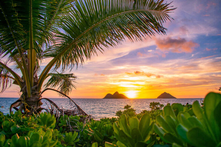 10 best places to cruise in April