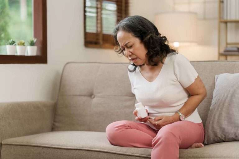 Crohn’s disease – symptoms, treatment, and ways to cope