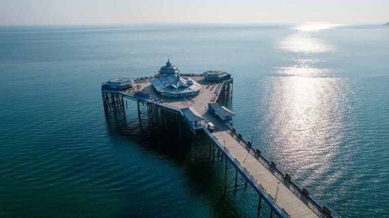 6 facts about the Great British Seaside holiday