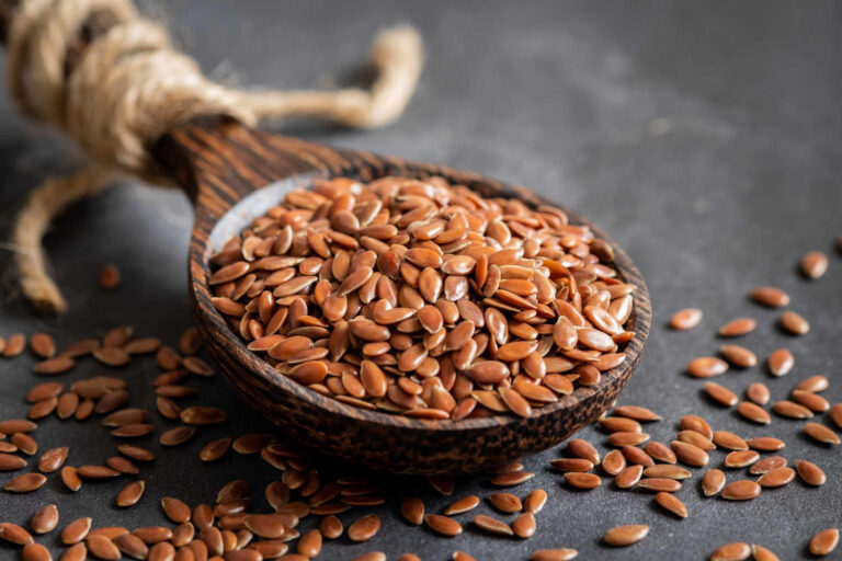 8 health benefits of flaxseed and how to add it to your diet
