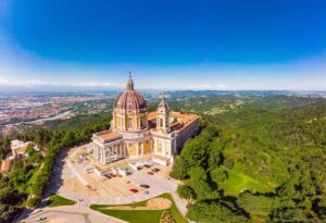 9 holiday destinations you can fly to in two hours or under
