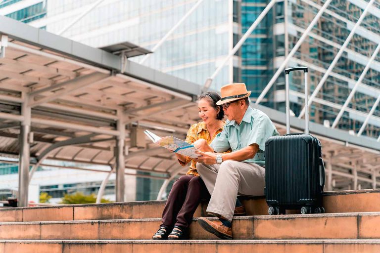 9 ways to travel on a shoestring budget