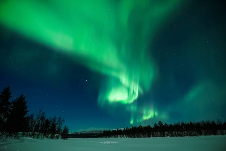 12 incredible natural phenomena and where to see them