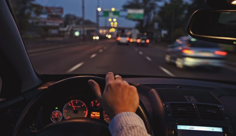 10 practical tips to reduce your car insurance premiums