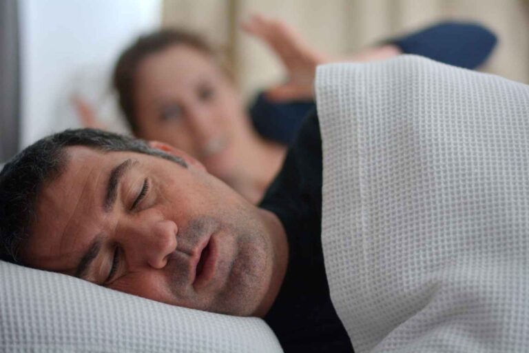Sleep apnoea – symptoms, causes, and treatment