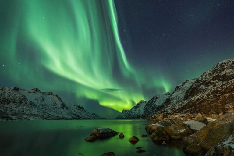 7 spectacular things to do on a Northern Lights cruise