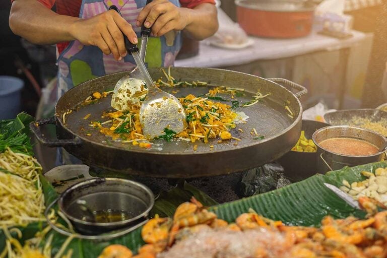 14 of the best travel destinations for delicious street food