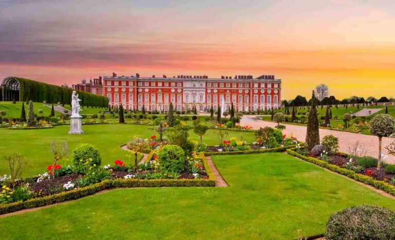 7 things to do at Hampton Court Palace
