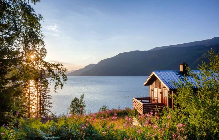 8 top travel trends for 2025