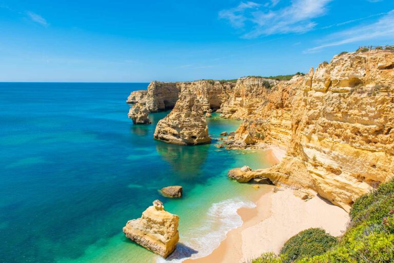 Travel secrets - glorious destinations to visit during shoulder season