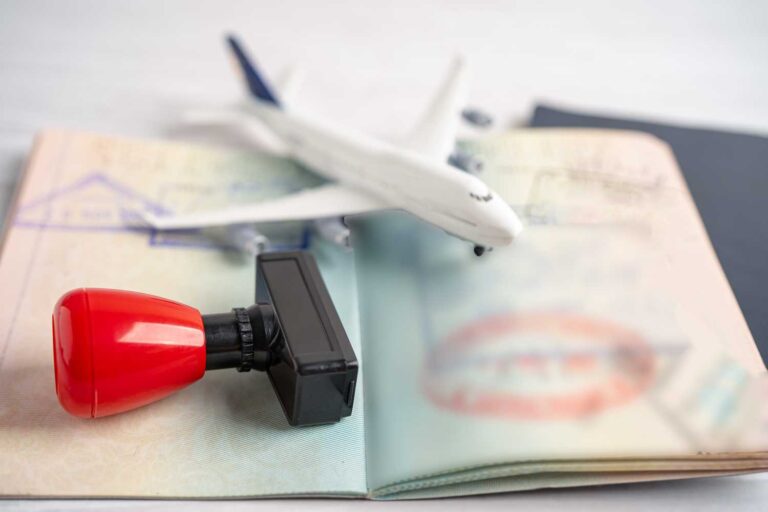 Travelling abroad – types of visas and how to apply