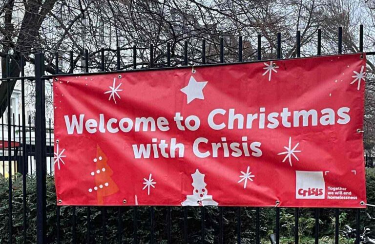 What’s it like to volunteer for Crisis at Christmas?