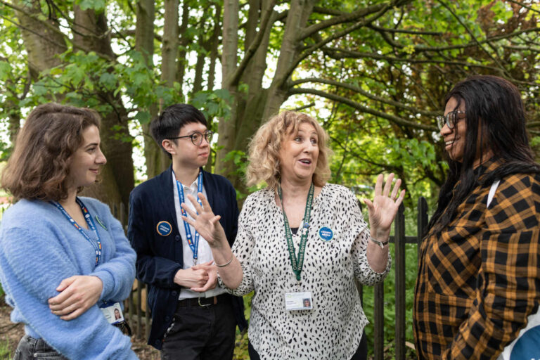 Why volunteer for Citizens Advice
